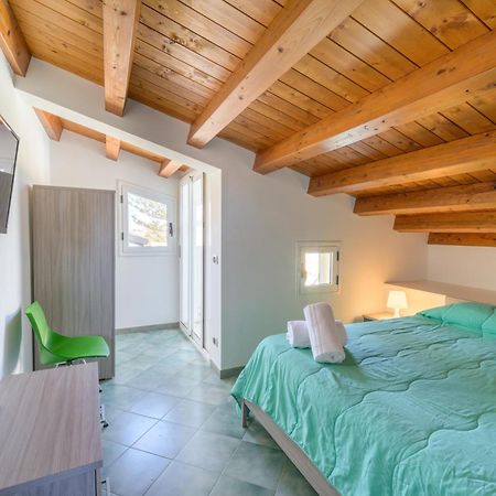 Archimede, Appartamento Con Vista In Centro A Marina Di Ragusa Exterior foto